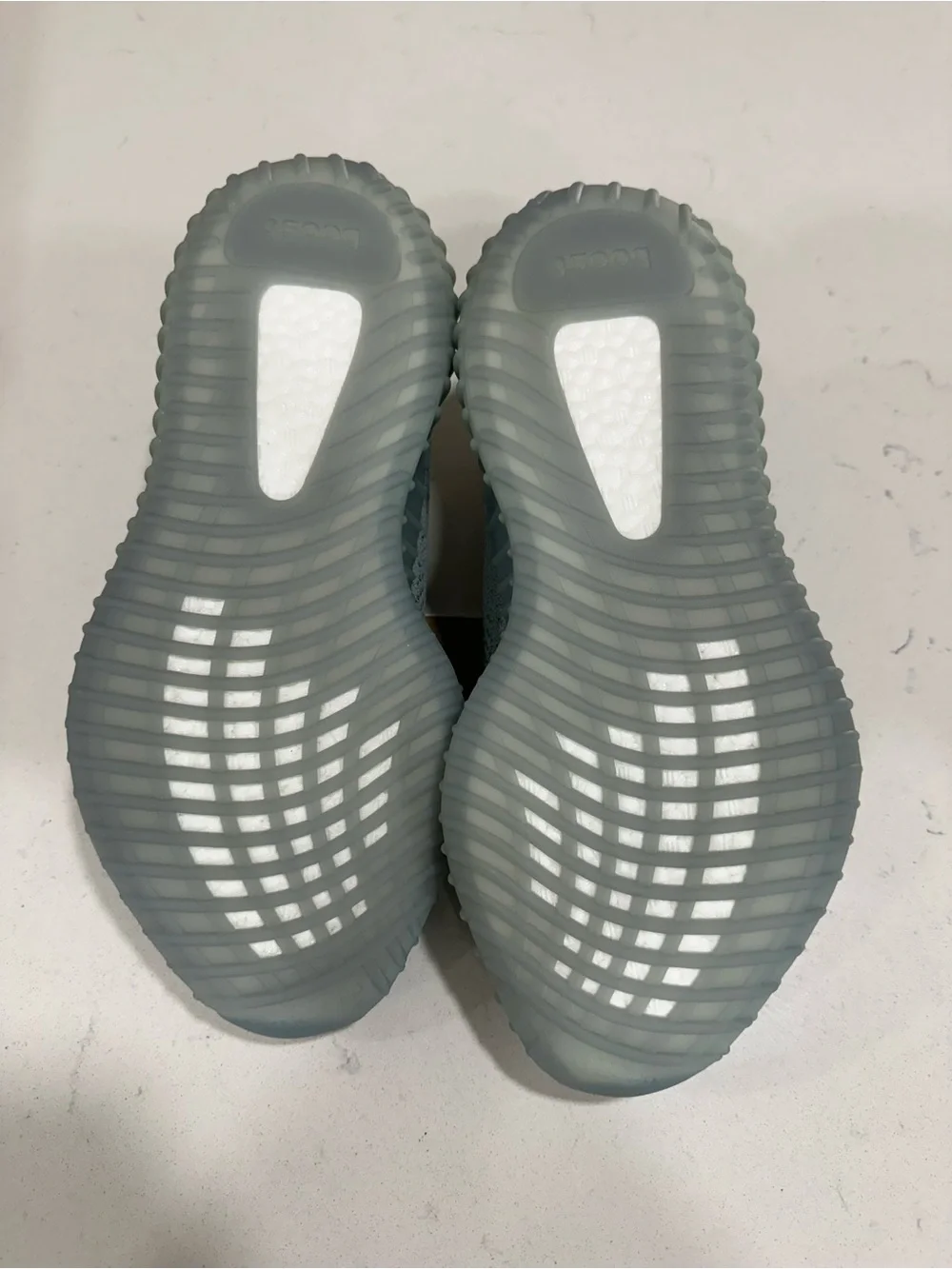 Adidas Yeezy Boost 350 V2 Salt Black Size 8 Brand New in Box - Picture 6 of 8